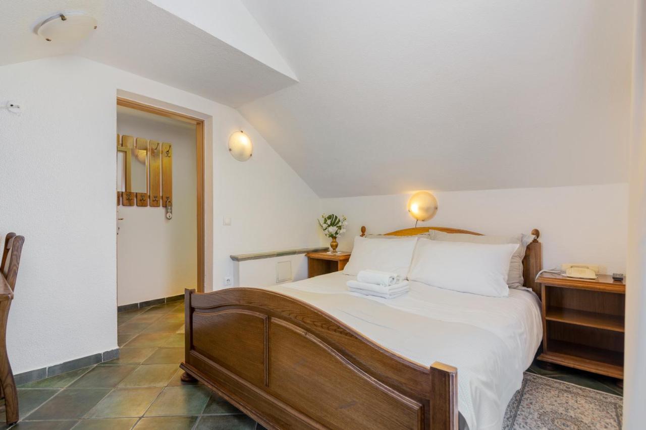Jagodic Garni Hotel Cerklje na Gorenjskem Room photo